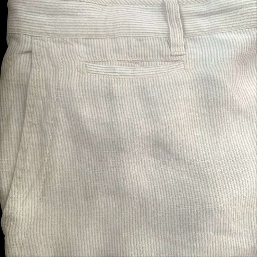 Tommy Bahama Relax Linen Shorts Mens 40 Beige Striped Casual Flat Front 5 Pocket